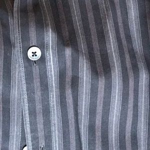 Calvin Klein Shirts - Calvin Klein slim fit size medium button down Calvin Klein Shirts - Calvin Klein slim fit size medium button down